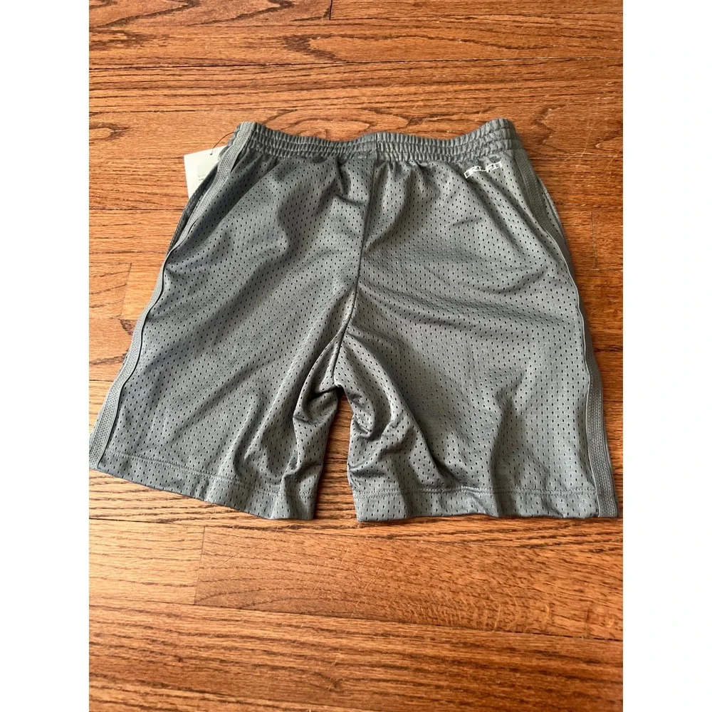 NEW Nike Mesh Shorts Boys Size 6 Smoke Grey Dri-FIT Athletic 86M749-M19